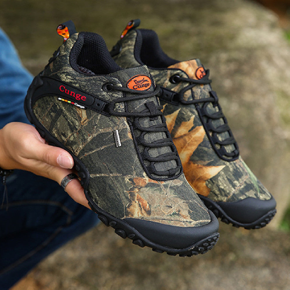 Camouflage Outdoor Climbing Boots
